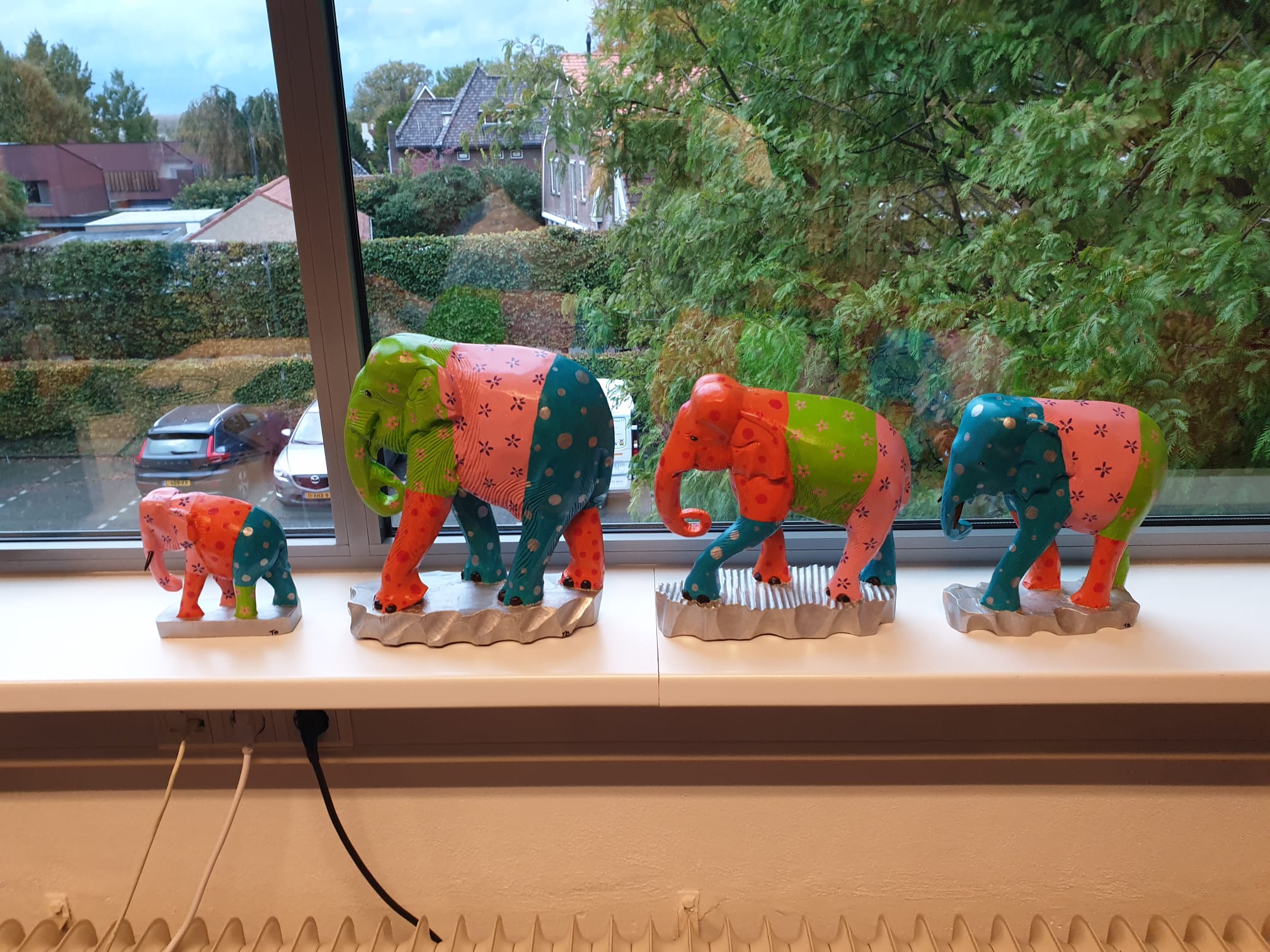Set 4 olifanten 30cm  €50,00