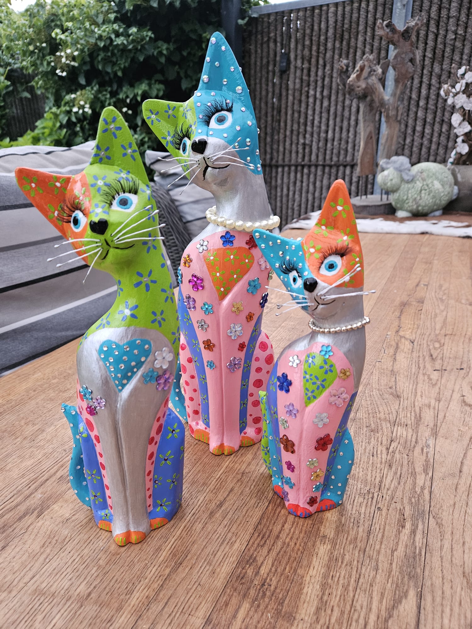 Setje Poezen €45,00  Hoogte 30cm